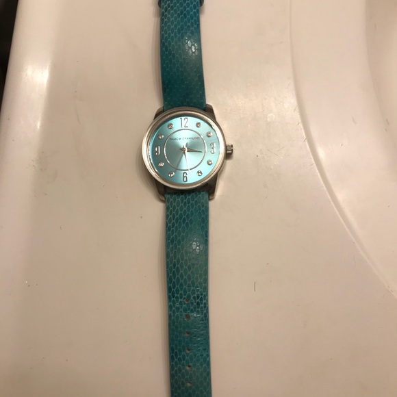 Watch - Picture 2 of 6